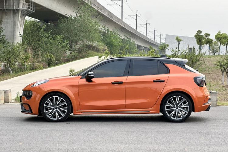 Used Lynk & Co 02 Hatchback 2021 2.0TD Halo Exterior 3