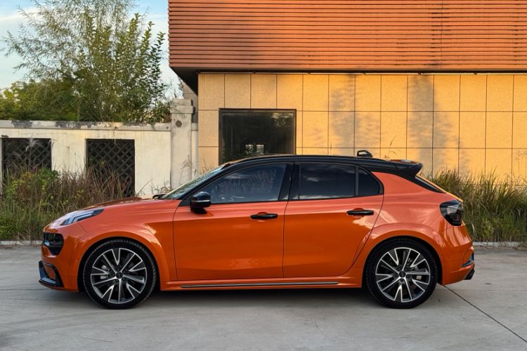 Used Lynk & Co 02 Hatchback 2021 2.0TD Halo Exterior 4