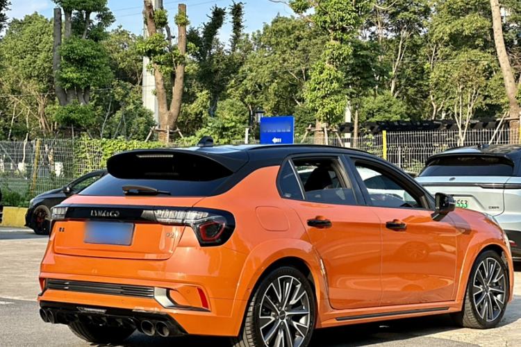 Used Lynk & Co 02 Hatchback 2021 2.0TD Halo Exterior 5
