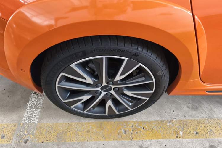 Used Lynk & Co 02 Hatchback 2021 2.0TD Halo Exterior 5
