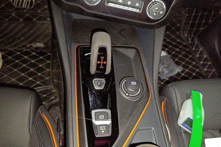 Used Lynk & Co 02 Hatchback 2021 2.0TD Halo Gear Lever