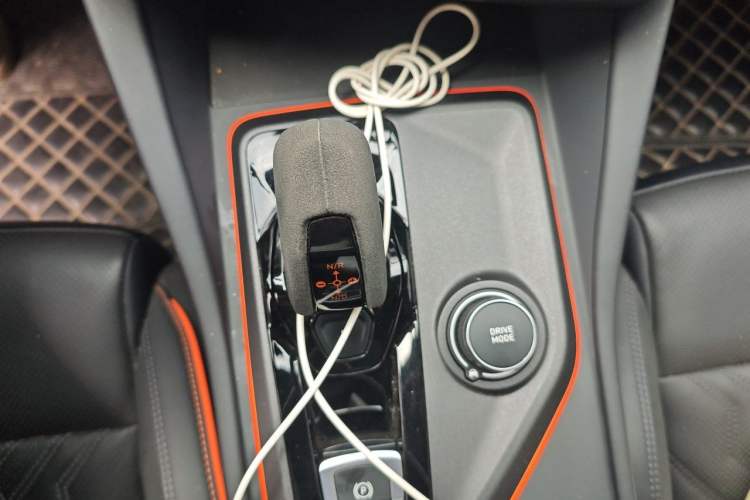 Used Lynk & Co 02 Hatchback 2021 2.0TD Halo Driving Control Kit Edition Gear Lever