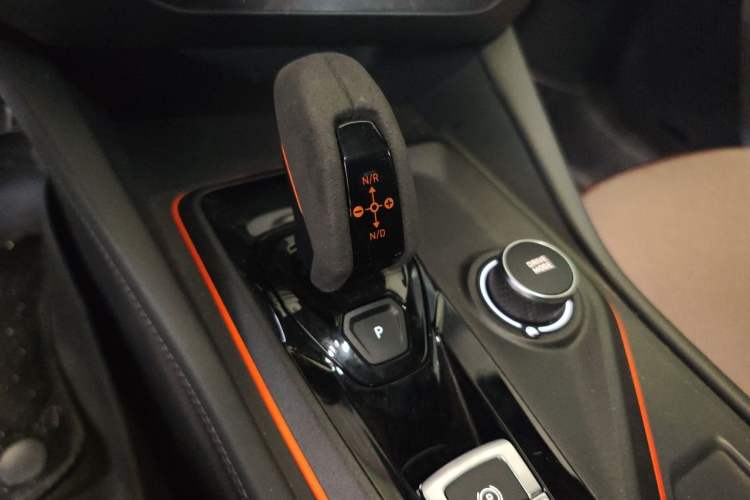 Used Lynk & Co 02 Hatchback 2021 2.0TD Halo Gear Lever