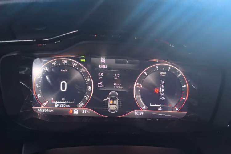 Used Lynk & Co 02 Hatchback 2021 2.0TD Halo Driving Control Kit Edition Instrument Cluster