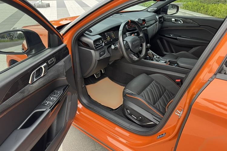 Used Lynk & Co 02 Hatchback 2021 2.0TD Halo Driving Control Kit Edition Interior 2