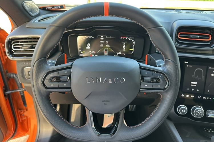 Used Lynk & Co 02 Hatchback 2021 2.0TD Halo Interior 3