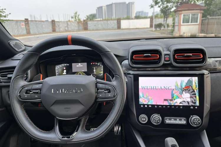 Used Lynk & Co 02 Hatchback 2021 2.0TD Halo Interior 3