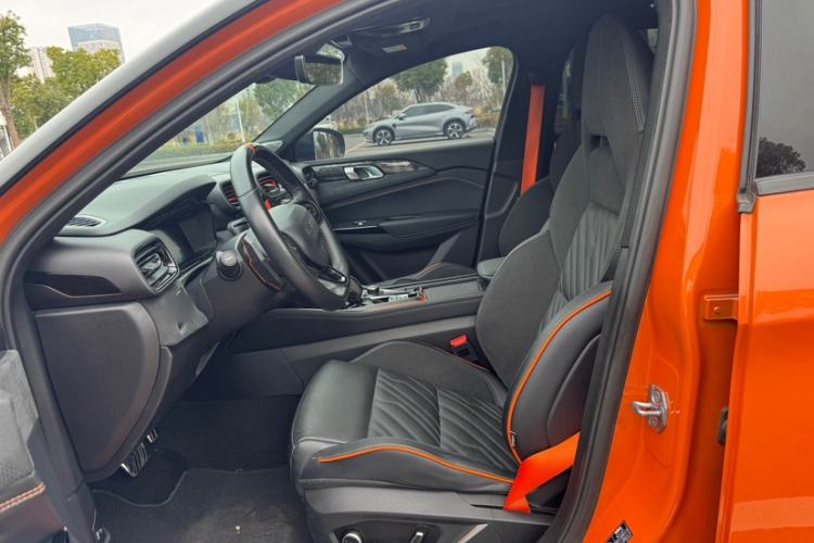 Used Lynk & Co 02 Hatchback 2021 2.0TD Halo Interior 3