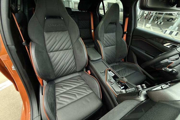 Used Lynk & Co 02 Hatchback 2021 2.0TD Halo Driving Control Kit Edition Interior 4