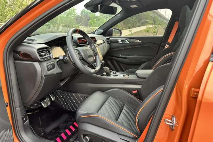 Used Lynk & Co 02 Hatchback 2021 2.0TD Halo Interior 5