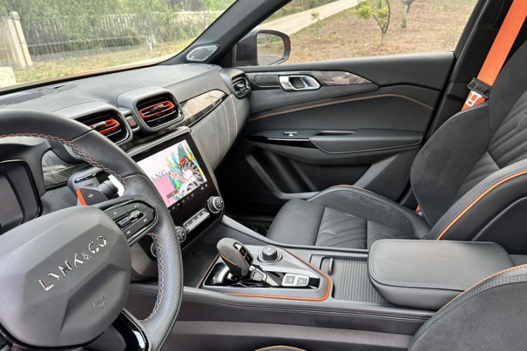 Used Lynk & Co 02 Hatchback 2021 2.0TD Halo Interior 6