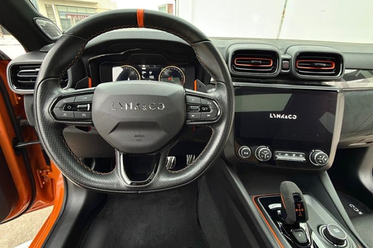 Used Lynk & Co 02 Hatchback 2021 2.0TD Halo Driving Control Kit Edition Interior 7