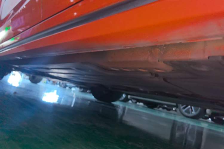 Used Lynk & Co 02 Hatchback 2021 2.0TD Halo Driving Control Kit Edition Left Side Sill