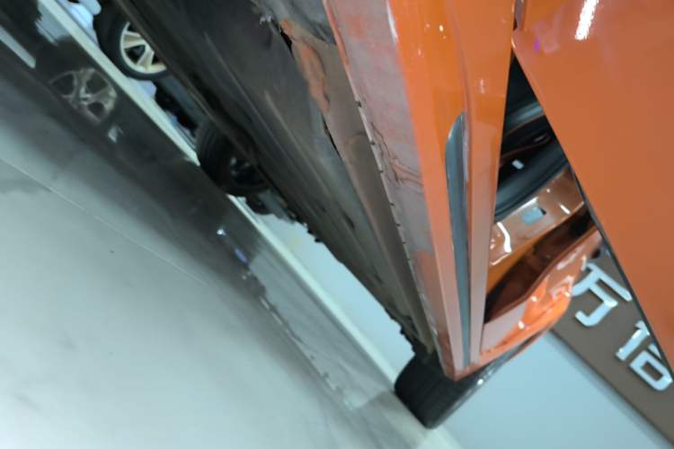 Used Lynk & Co 02 Hatchback 2021 2.0TD Halo Left Side Sill