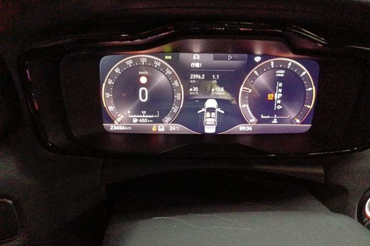 Used Lynk & Co 02 Hatchback 2021 2.0TD Halo Odometer Close Up