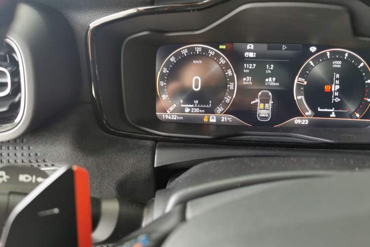 Used Lynk & Co 02 Hatchback 2021 2.0TD Halo Odometer Close Up