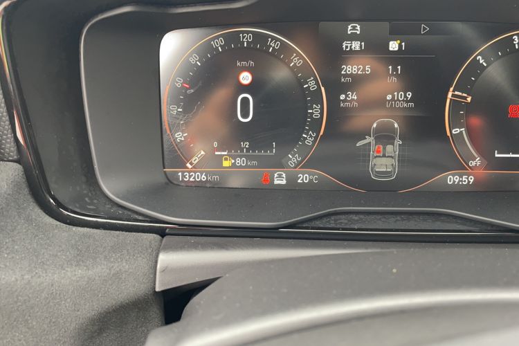 Used Lynk & Co 02 Hatchback 2021 2.0TD Halo Odometer Close Up