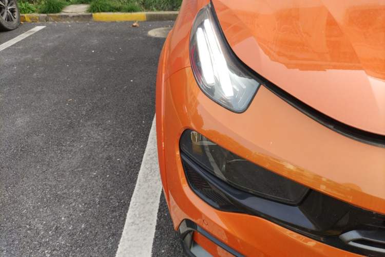 Used Lynk & Co 02 Hatchback 2021 2.0TD Halo Driving Control Kit Edition Right Front Headlight