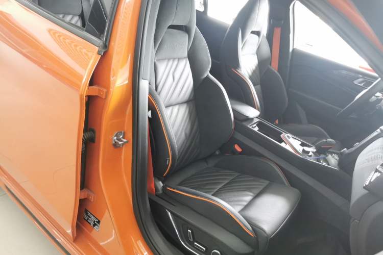 Used Lynk & Co 02 Hatchback 2021 2.0TD Halo Right Front Seat