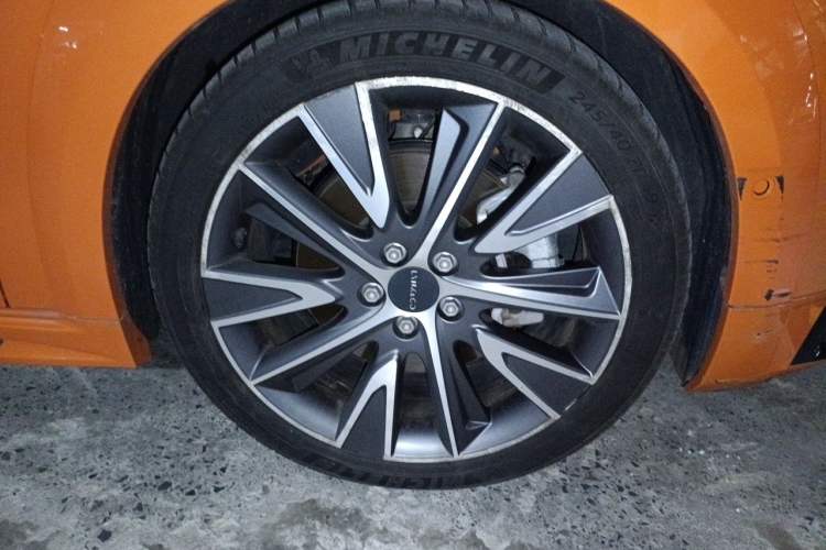 Used Lynk & Co 02 Hatchback 2021 2.0TD Halo Right Front Wheel Hub