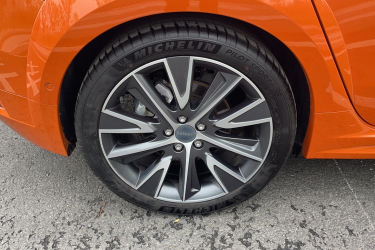 Used Lynk & Co 02 Hatchback 2021 2.0TD Halo Right Rear Wheel Hub