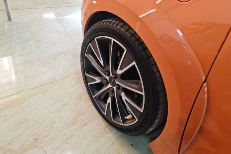 Used Lynk & Co 02 Hatchback 2021 2.0TD Halo Right Rear Wheel Hub
