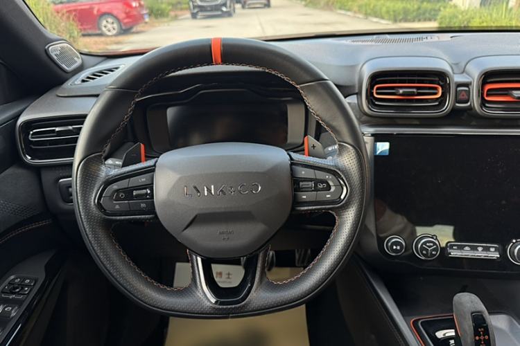 Used Lynk & Co 02 Hatchback 2021 2.0TD Halo Steering Wheel