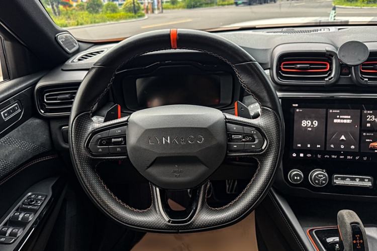 Used Lynk & Co 02 Hatchback 2021 2.0TD Halo Driving Control Kit Edition Steering Wheel