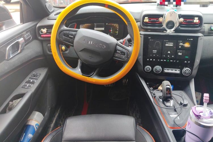 Used Lynk & Co 02 Hatchback 2021 2.0TD Halo Driving Control Kit Edition Steering Wheel