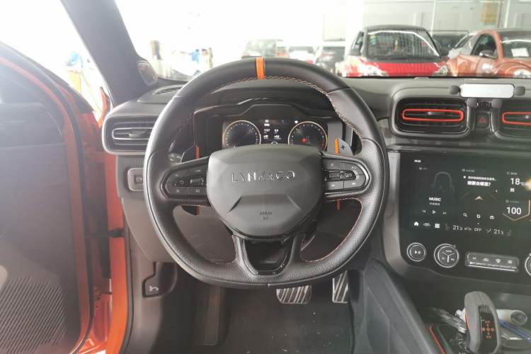 Used Lynk & Co 02 Hatchback 2021 2.0TD Halo Steering Wheel