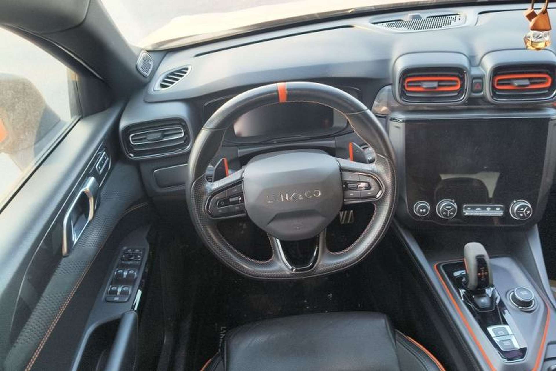 Used Lynk & Co 02 Hatchback 2021 2.0TD Halo Steering Wheel