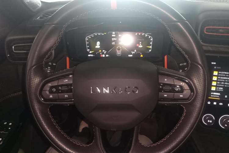 Used Lynk & Co 02 Hatchback 2021 2.0TD Halo Driving Control Kit Edition Steering Wheel