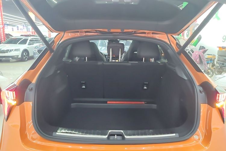 Used Lynk & Co 02 Hatchback 2021 2.0TD Halo Driving Control Kit Edition Trunk
