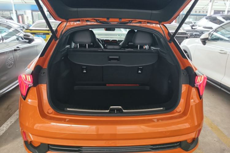 Used Lynk & Co 02 Hatchback 2021 2.0TD Halo Trunk