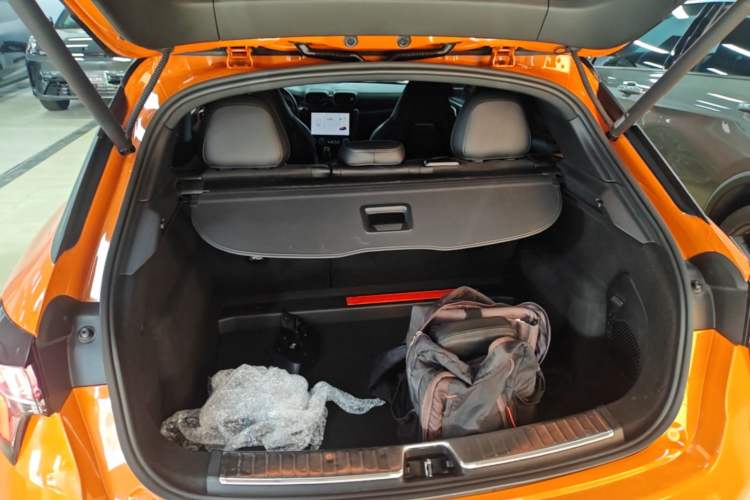 Used Lynk & Co 02 Hatchback 2021 2.0TD Halo Trunk