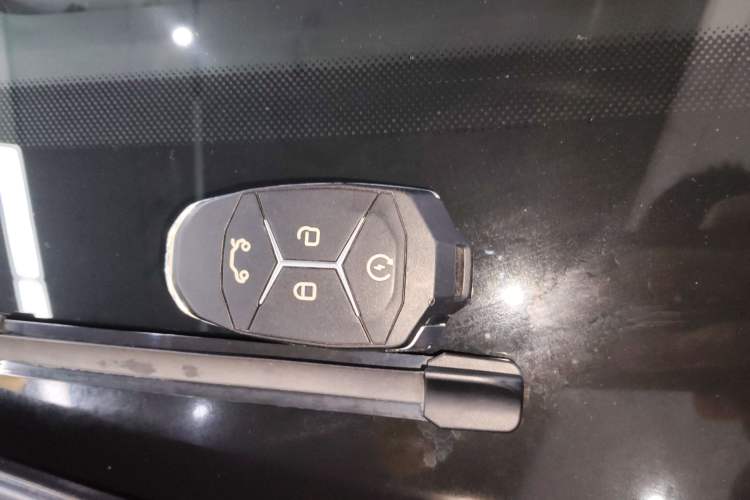 Used Lynk & Co 02 Hatchback 2021 2.0TD Halo Vehicle Key
