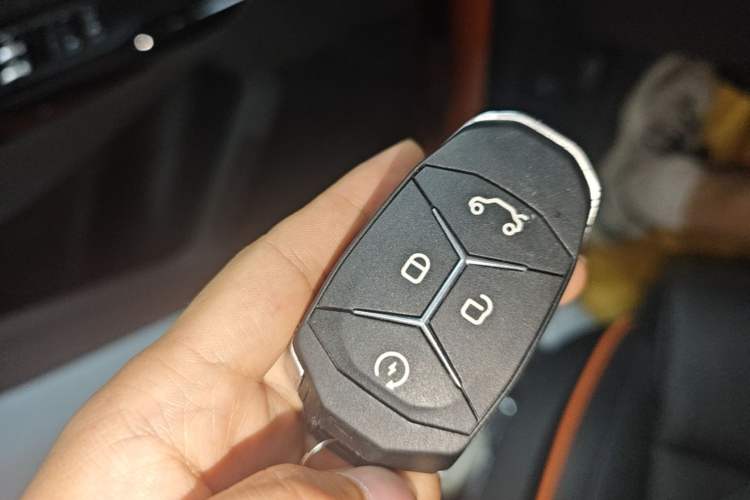 Used Lynk & Co 02 Hatchback 2021 2.0TD Halo Vehicle Key