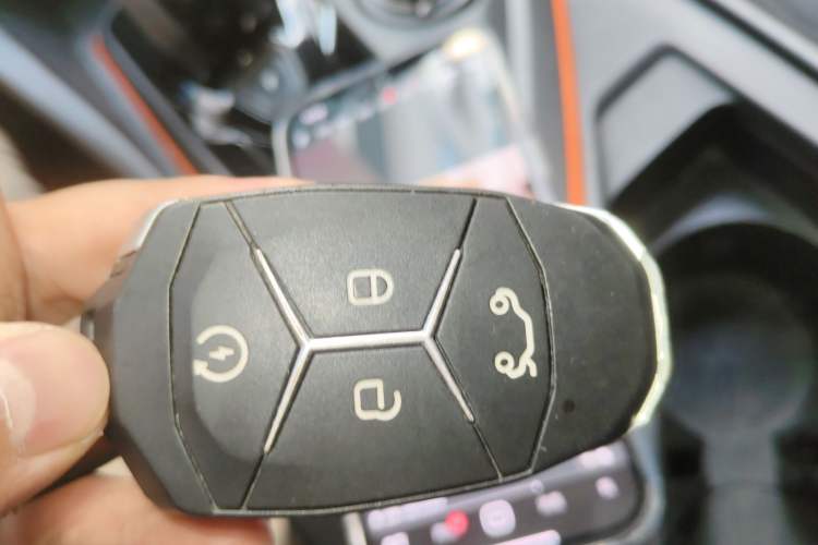 Used Lynk & Co 02 Hatchback 2021 2.0TD Halo Vehicle Key