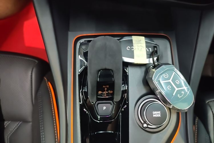 Used Lynk & Co 02 Hatchback 2021 2.0TD Halo Driving Control Kit Edition Vehicle Key
