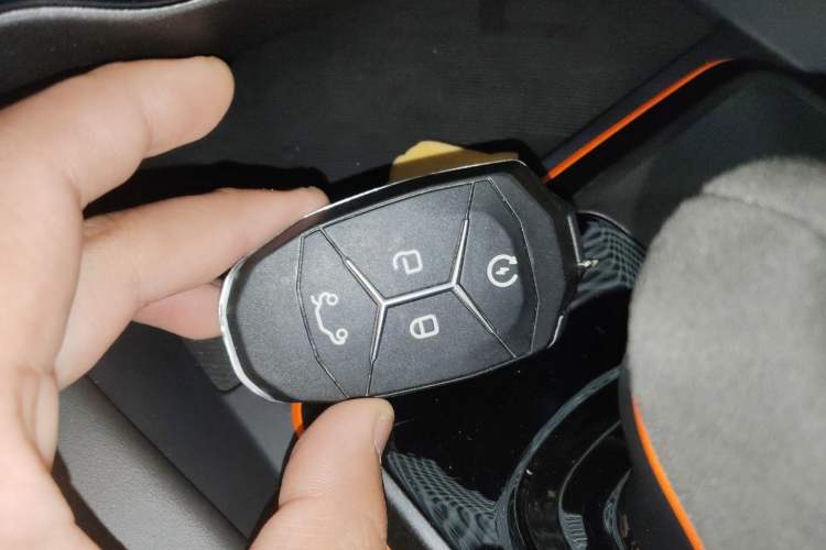 Used Lynk & Co 02 Hatchback 2021 2.0TD Halo Vehicle Key