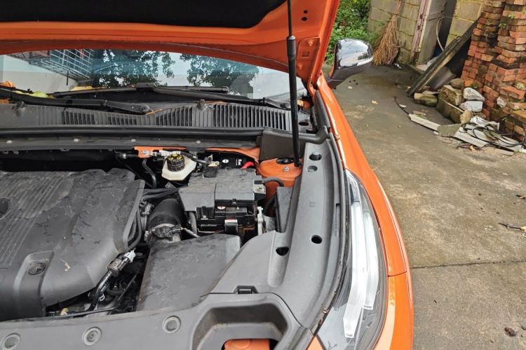 Used Lynk & Co 02 Hatchback 2021 2.0TD Halo Engine Bay Left