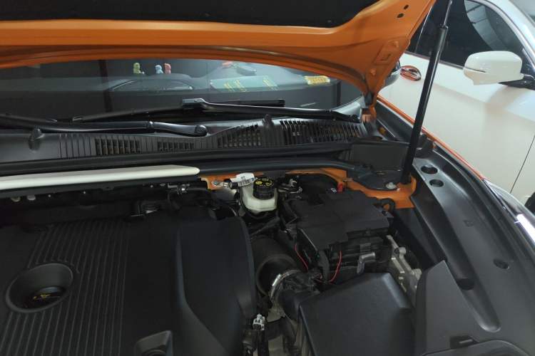 Used Lynk & Co 02 Hatchback 2021 2.0TD Halo Driving Control Kit Edition Engine Bay Left