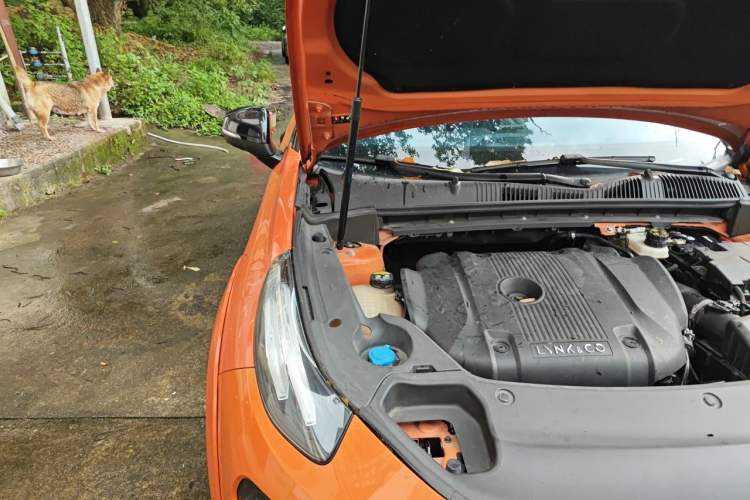 Used Lynk & Co 02 Hatchback 2021 2.0TD Halo Engine Bay Right