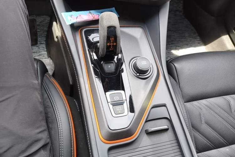 Used Lynk & Co 02 Hatchback 2021 2.0TD Halo Gear Lever