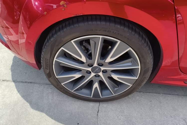 Used Lynk & Co 02 Hatchback 2021 2.0TD Halo Right Rear Wheel Hub