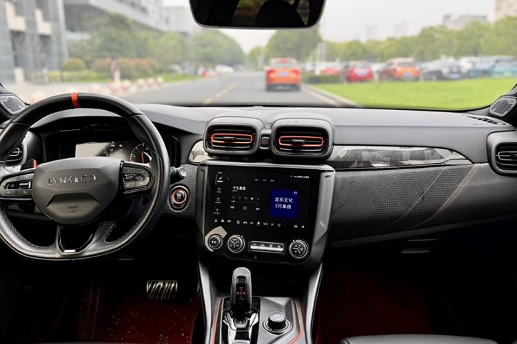 Used Lynk & Co 02 Hatchback 2021 2.0TD Halo Interior 7
