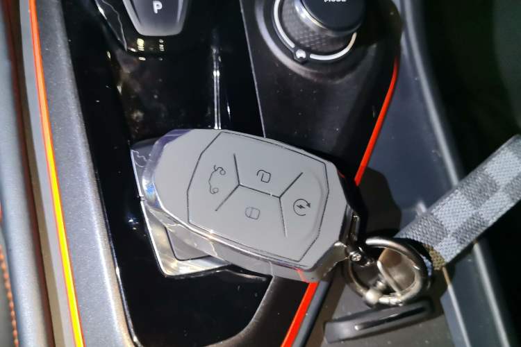 Used Lynk & Co 02 Hatchback 2021 2.0TD Halo Vehicle Key