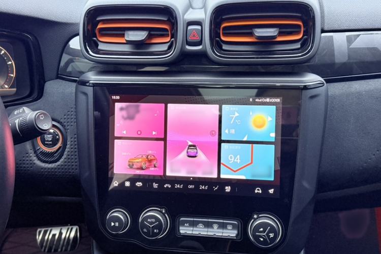 Used Lynk & Co 02 Hatchback 2021 2.0TD Halo Audio And AC Panel