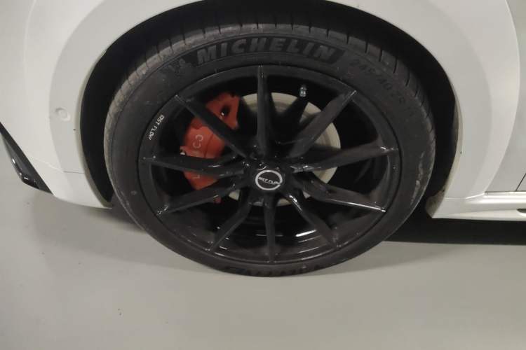 Used Lynk & Co 02 Hatchback 2021 2.0TD Halo Exterior 4