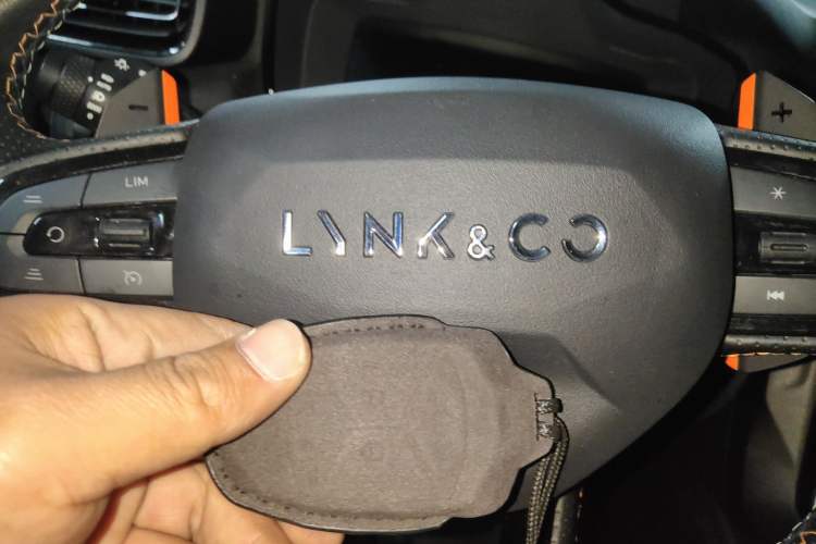 Used Lynk & Co 02 Hatchback 2021 2.0TD Halo Interior 1